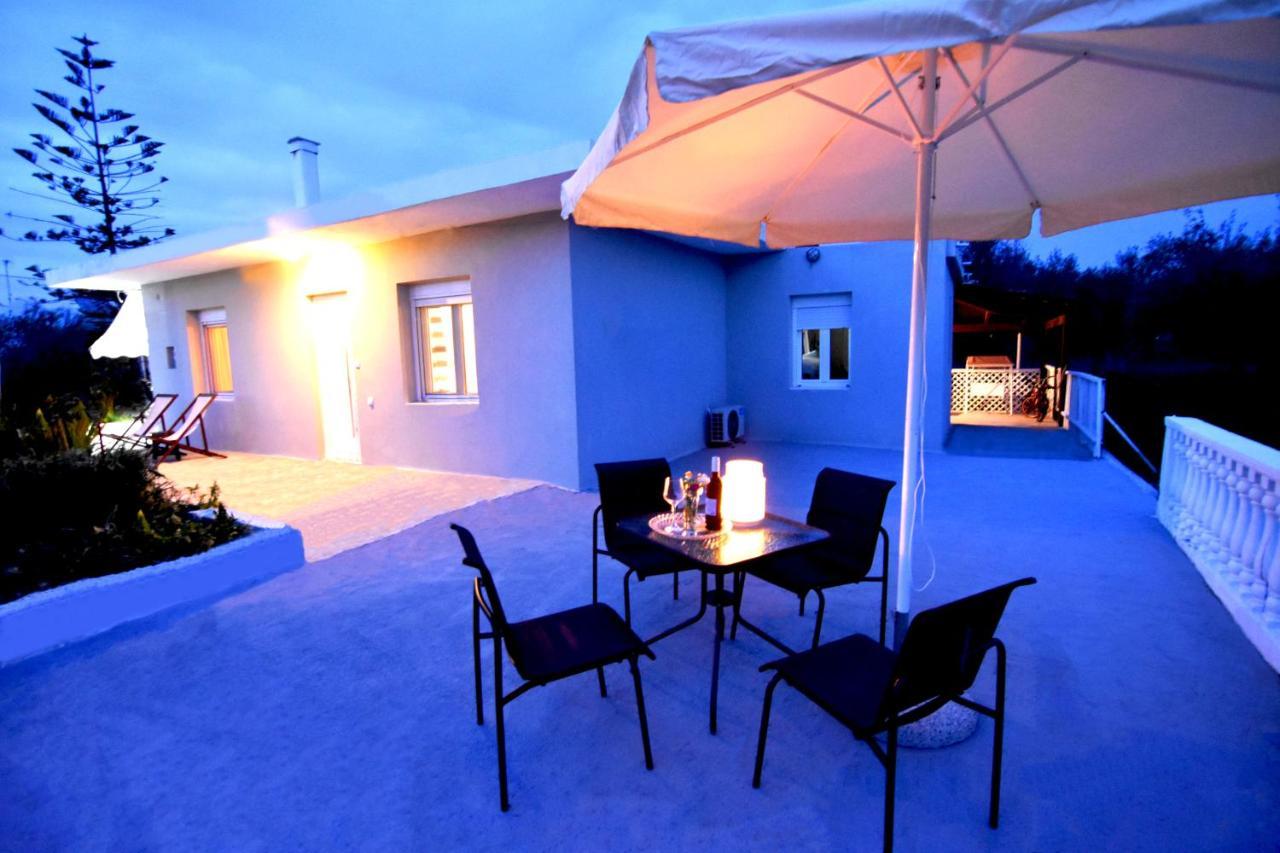 Casa Katina , Villa In Lagana, Agrilia Area Лаганас Екстериор снимка