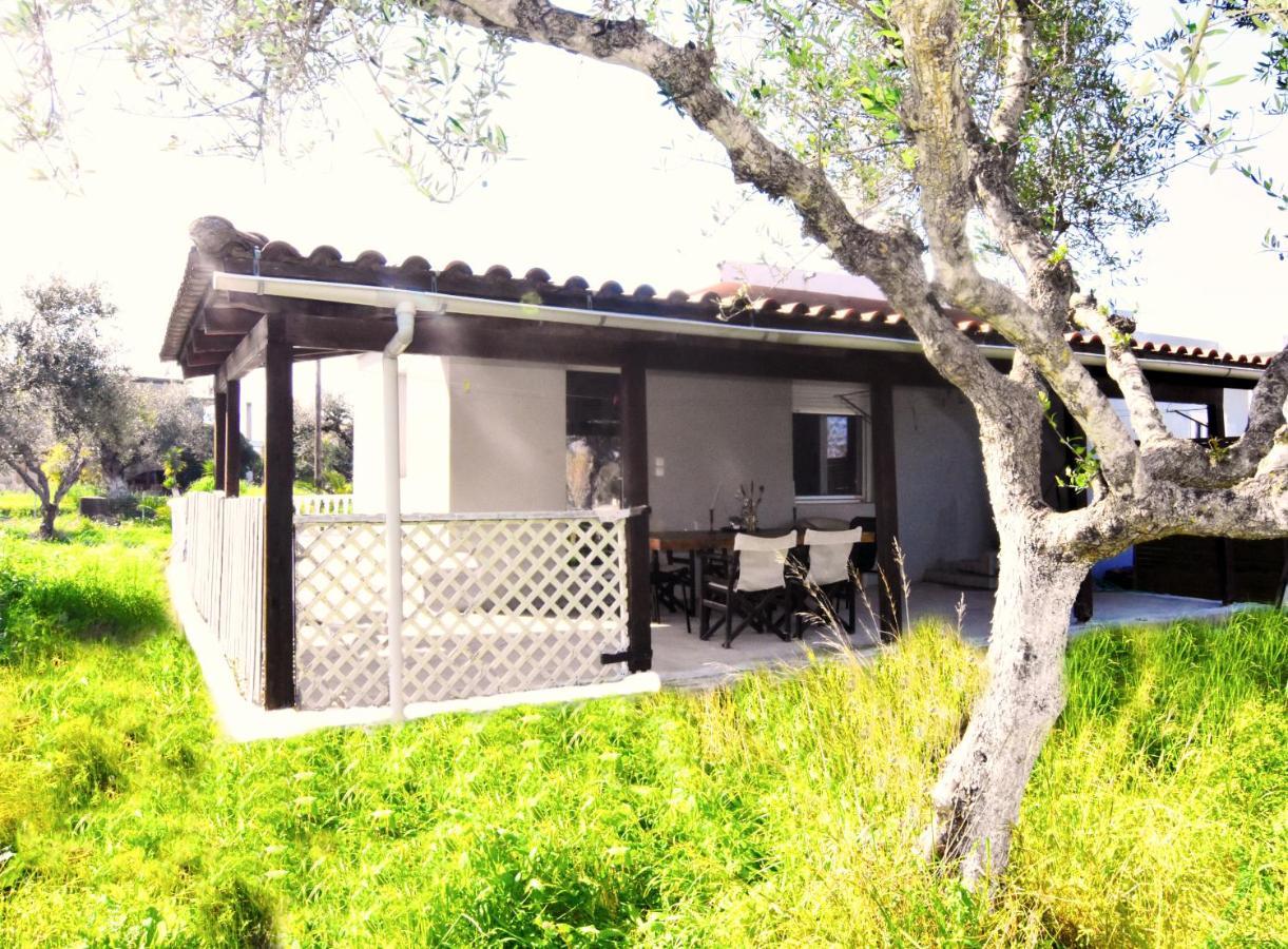 Casa Katina , Villa In Lagana, Agrilia Area Лаганас Екстериор снимка