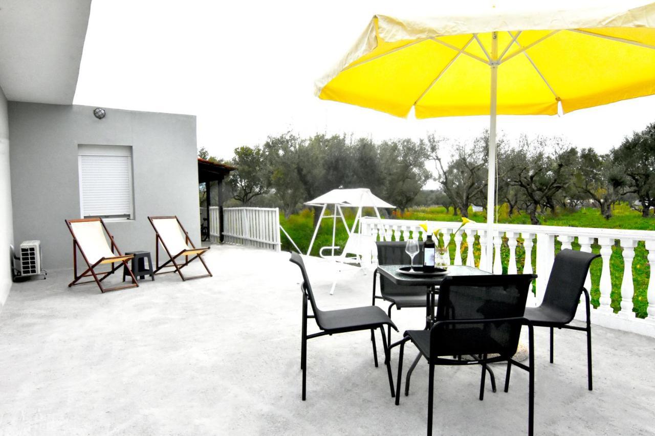 Casa Katina , Villa In Lagana, Agrilia Area Лаганас Екстериор снимка