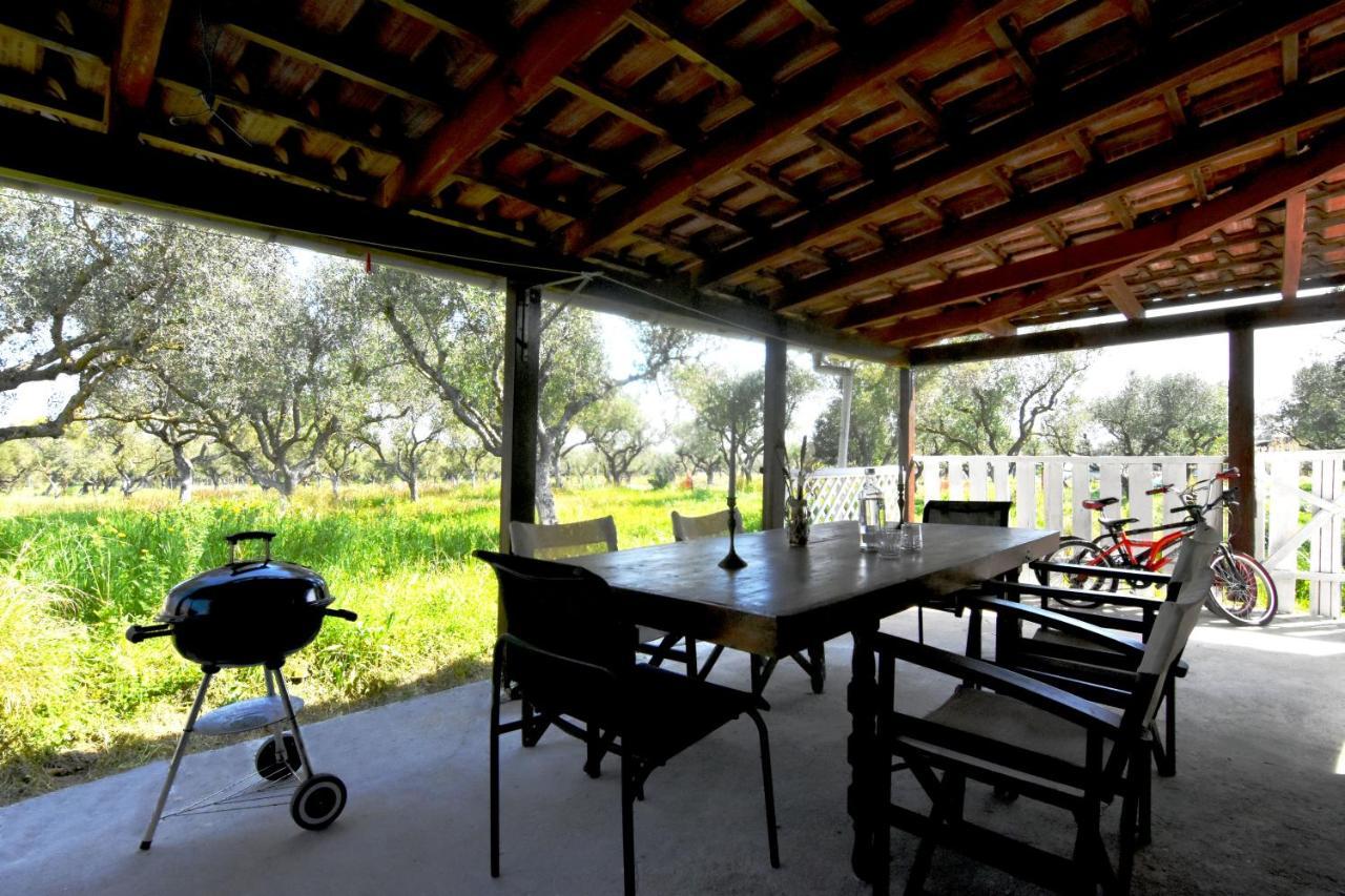 Casa Katina , Villa In Lagana, Agrilia Area Лаганас Екстериор снимка