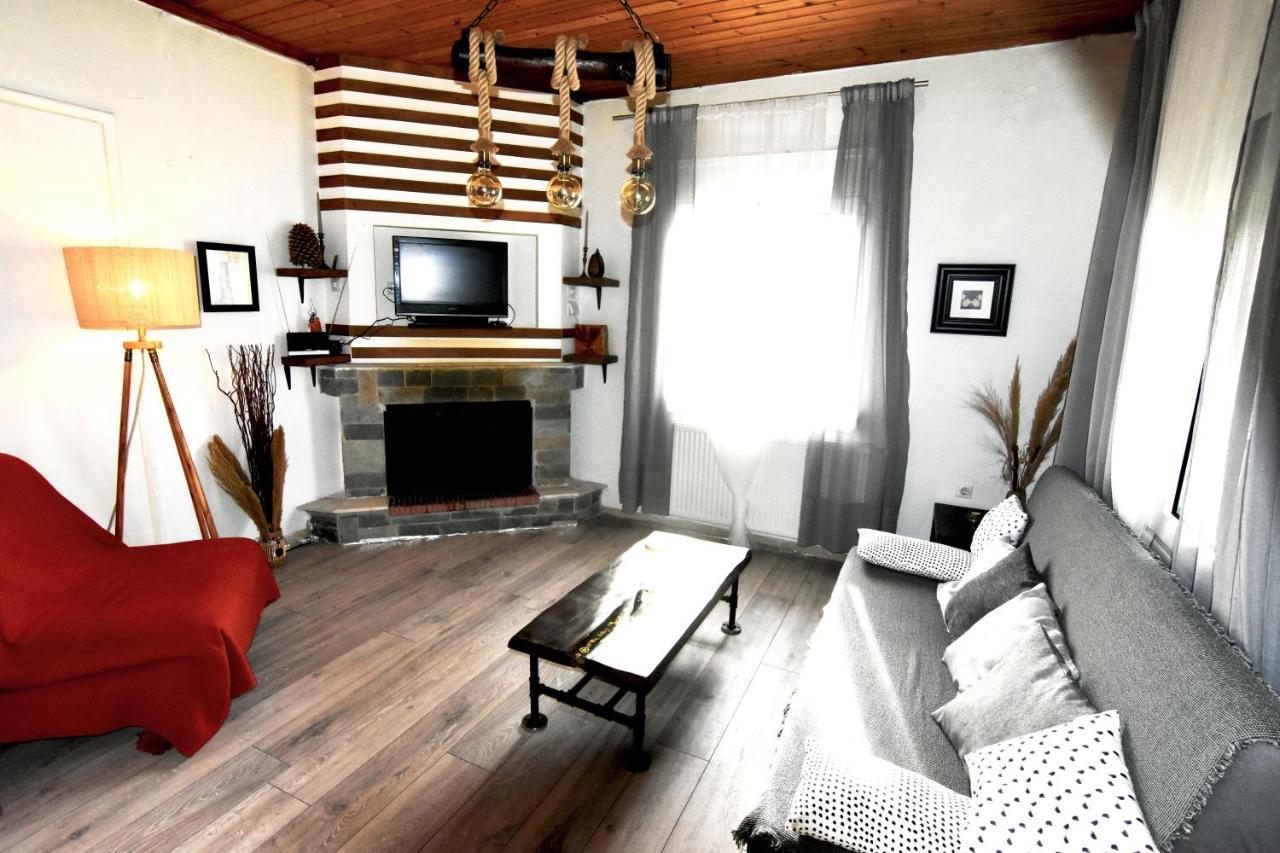 Casa Katina , Villa In Lagana, Agrilia Area Лаганас Екстериор снимка